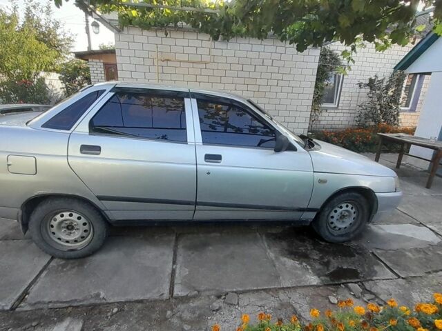 Серый ВАЗ 2110, объемом двигателя 1.5 л и пробегом 150 тыс. км за 1600 $, фото 3 на Automoto.ua