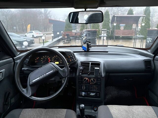 Сірий ВАЗ 2110, об'ємом двигуна 1.5 л та пробігом 288 тис. км за 1537 $, фото 5 на Automoto.ua