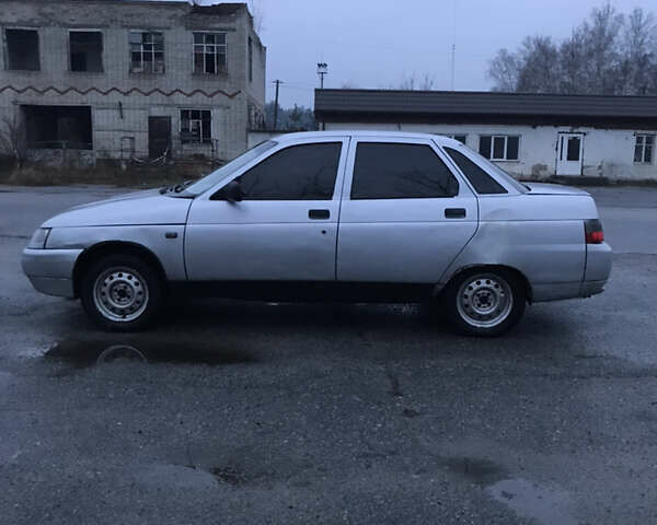 Серый ВАЗ 2110, объемом двигателя 1.5 л и пробегом 330 тыс. км за 1000 $, фото 3 на Automoto.ua