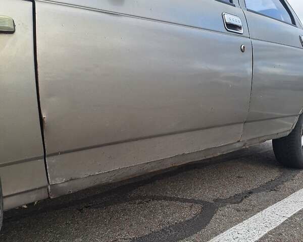 Серый ВАЗ 2110, объемом двигателя 1.5 л и пробегом 285 тыс. км за 2100 $, фото 8 на Automoto.ua