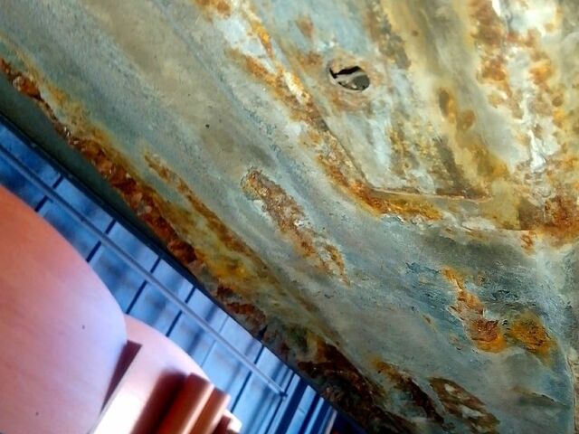 Серый ВАЗ 2110, объемом двигателя 1.5 л и пробегом 150 тыс. км за 1185 $, фото 4 на Automoto.ua