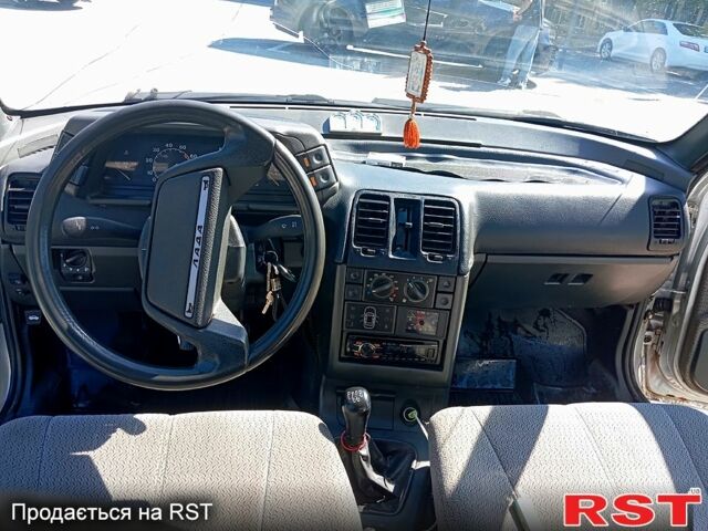 Серый ВАЗ 2110, объемом двигателя 1.5 л и пробегом 290 тыс. км за 1400 $, фото 5 на Automoto.ua