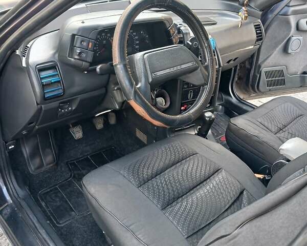 Серый ВАЗ 2110, объемом двигателя 1.5 л и пробегом 250 тыс. км за 2400 $, фото 3 на Automoto.ua