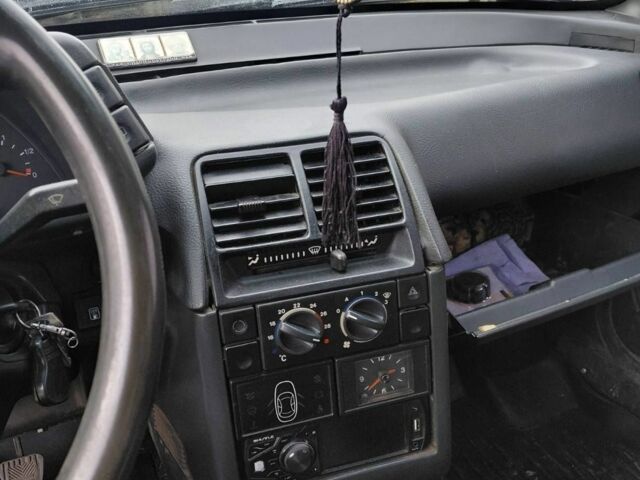 Серый ВАЗ 2110, объемом двигателя 1.5 л и пробегом 240 тыс. км за 1900 $, фото 7 на Automoto.ua