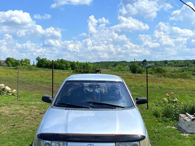 Серый ВАЗ 2110, объемом двигателя 1.5 л и пробегом 200 тыс. км за 2500 $, фото 2 на Automoto.ua