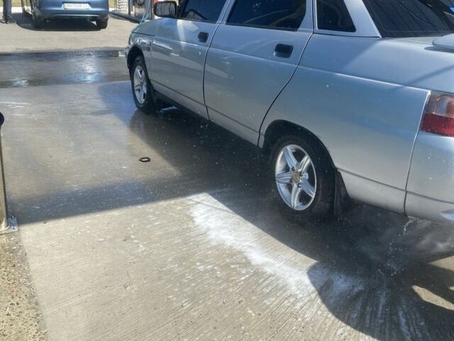 Серый ВАЗ 2110, объемом двигателя 1.5 л и пробегом 250 тыс. км за 1306 $, фото 5 на Automoto.ua