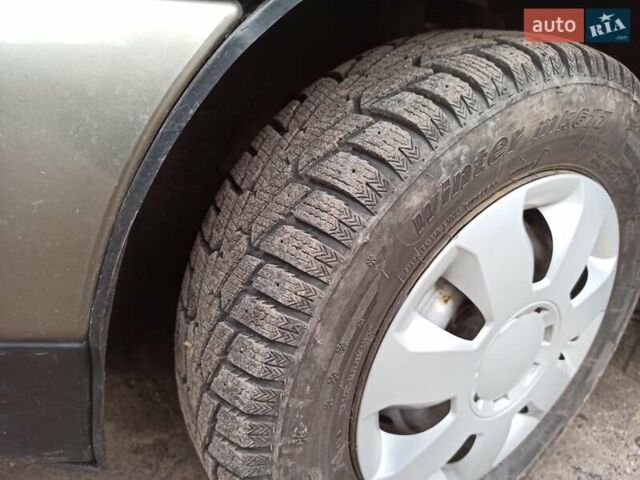 Серый ВАЗ 2110, объемом двигателя 1.5 л и пробегом 129 тыс. км за 2400 $, фото 9 на Automoto.ua
