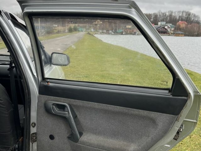 Серый ВАЗ 2110, объемом двигателя 1.5 л и пробегом 400 тыс. км за 600 $, фото 6 на Automoto.ua