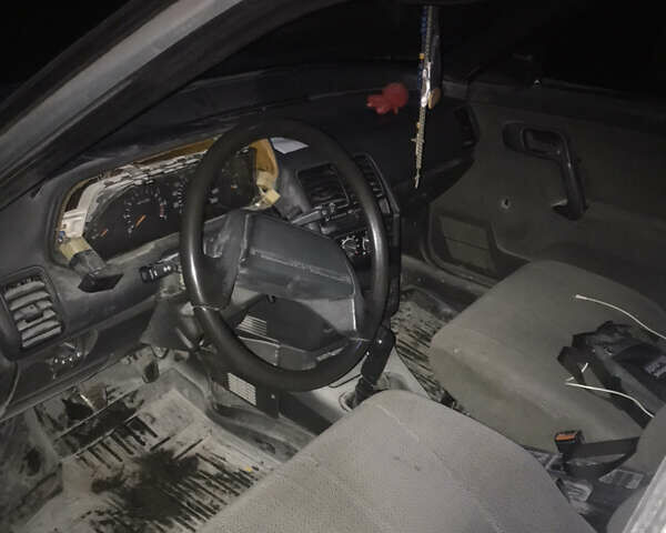 Сірий ВАЗ 2110, об'ємом двигуна 1.5 л та пробігом 330 тис. км за 1000 $, фото 4 на Automoto.ua