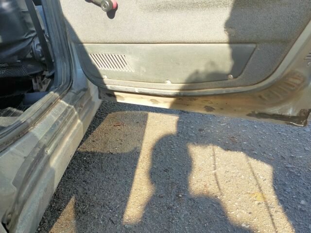 Серый ВАЗ 2110, объемом двигателя 1.5 л и пробегом 150 тыс. км за 1429 $, фото 6 на Automoto.ua