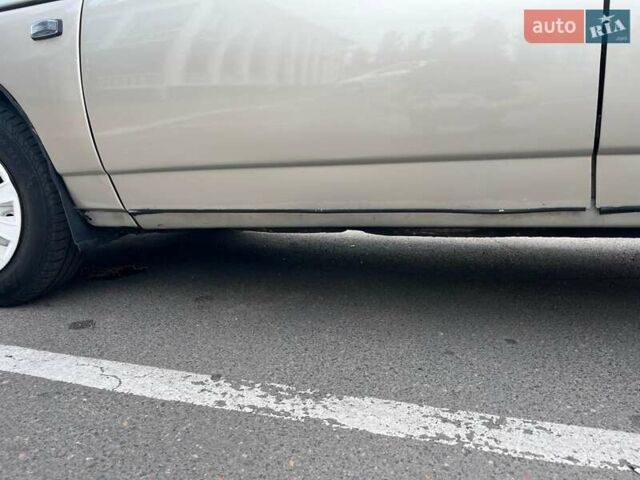 Серый ВАЗ 2110, объемом двигателя 1.5 л и пробегом 161 тыс. км за 2750 $, фото 4 на Automoto.ua