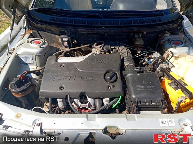 Серый ВАЗ 2110, объемом двигателя 1.5 л и пробегом 290 тыс. км за 1400 $, фото 4 на Automoto.ua