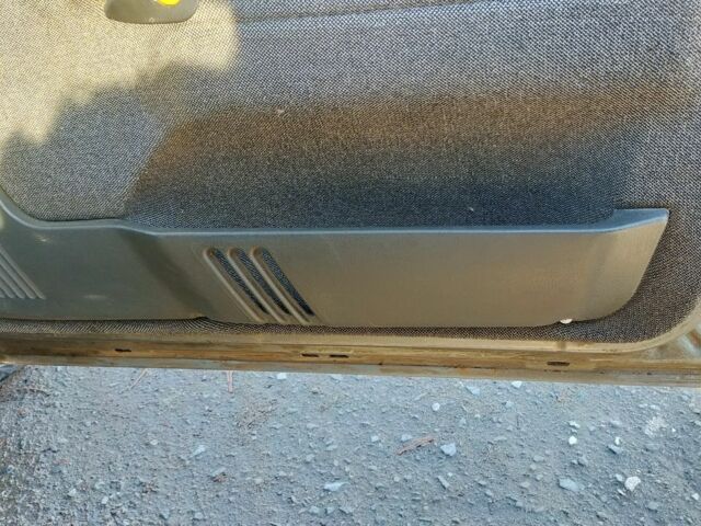 Серый ВАЗ 2110, объемом двигателя 1.5 л и пробегом 150 тыс. км за 1429 $, фото 5 на Automoto.ua