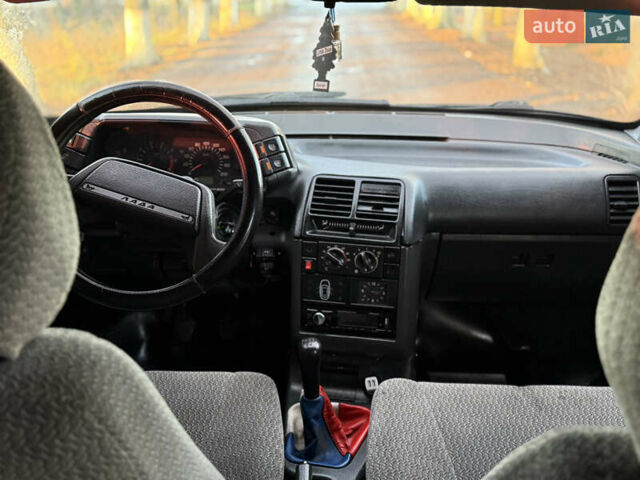 Серый ВАЗ 2110, объемом двигателя 1.5 л и пробегом 175 тыс. км за 1550 $, фото 11 на Automoto.ua