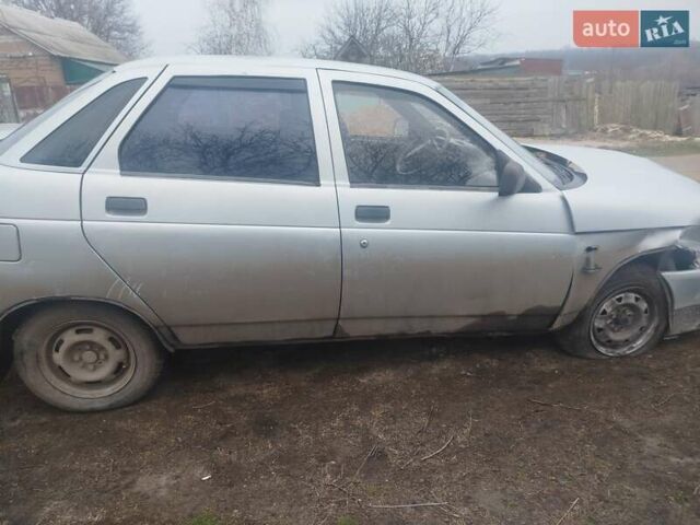 Серый ВАЗ 2110, объемом двигателя 1.5 л и пробегом 299 тыс. км за 723 $, фото 4 на Automoto.ua