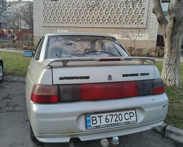 Серый ВАЗ 2110, объемом двигателя 1.5 л и пробегом 260 тыс. км за 1700 $, фото 3 на Automoto.ua