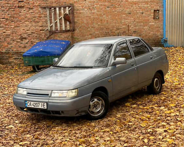 Серый ВАЗ 2110, объемом двигателя 1.46 л и пробегом 200 тыс. км за 999 $, фото 2 на Automoto.ua