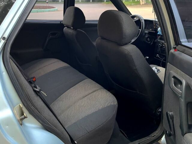 Серый ВАЗ 2110, объемом двигателя 1.5 л и пробегом 283 тыс. км за 1100 $, фото 4 на Automoto.ua