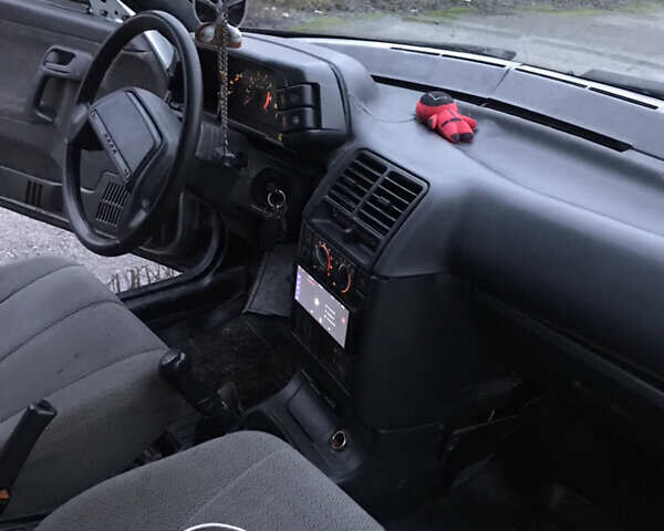 Серый ВАЗ 2110, объемом двигателя 1.5 л и пробегом 330 тыс. км за 1000 $, фото 5 на Automoto.ua