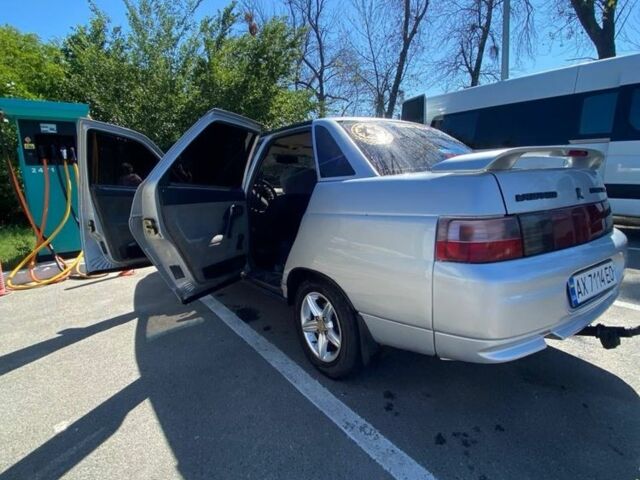 Серый ВАЗ 2110, объемом двигателя 1.5 л и пробегом 250 тыс. км за 1306 $, фото 3 на Automoto.ua