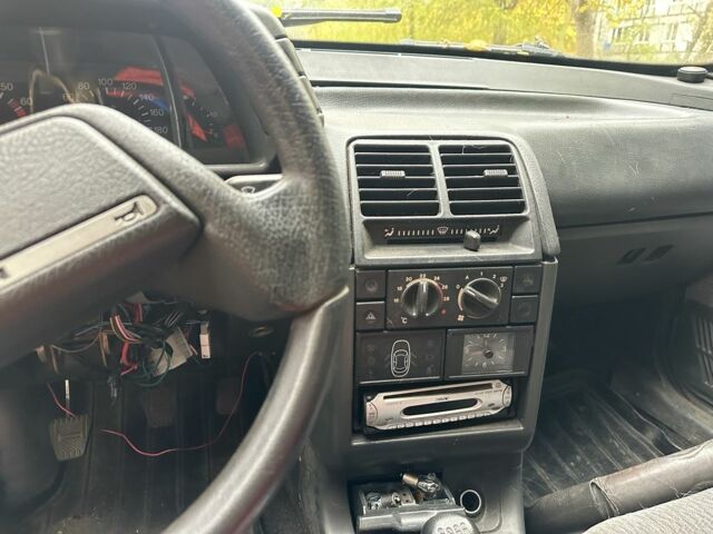 ВАЗ 2110 2002 в Днепре (Днепропетровске) на Automoto.ua Серый ВАЗ 2110, объемом двигателя 1.6 л и пробегом 205 тыс. км за 974 $, фото 2 на Automoto.ua