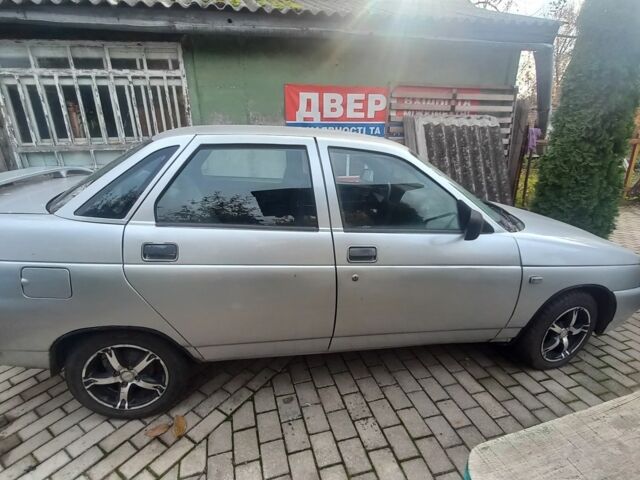 Серый ВАЗ 2110, объемом двигателя 1.5 л и пробегом 300 тыс. км за 1100 $, фото 1 на Automoto.ua