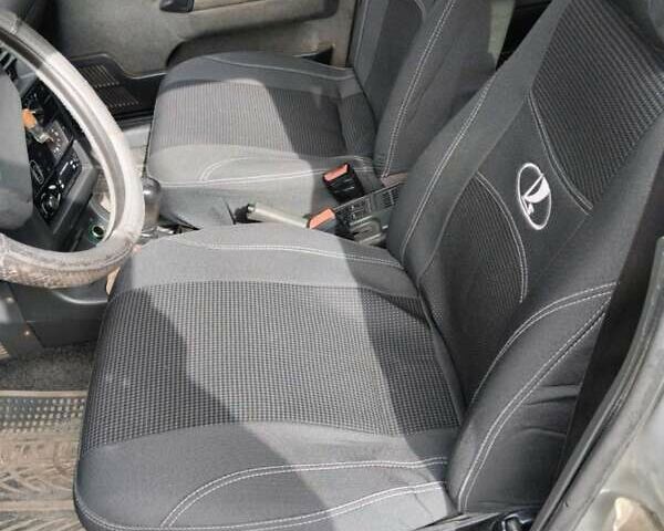 ВАЗ 2110 2002 в Одессе на Automoto.ua Серый ВАЗ 2110, объемом двигателя 1.5 л и пробегом 182 тыс. км за 2200 $, фото 7 на Automoto.ua