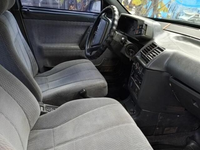 ВАЗ 2110 2002 у Першотравенске на Automoto.ua Сірий ВАЗ 2110, об'ємом двигуна 1.6 л та пробігом 200 тис. км за 1450 $, фото 3 на Automoto.ua