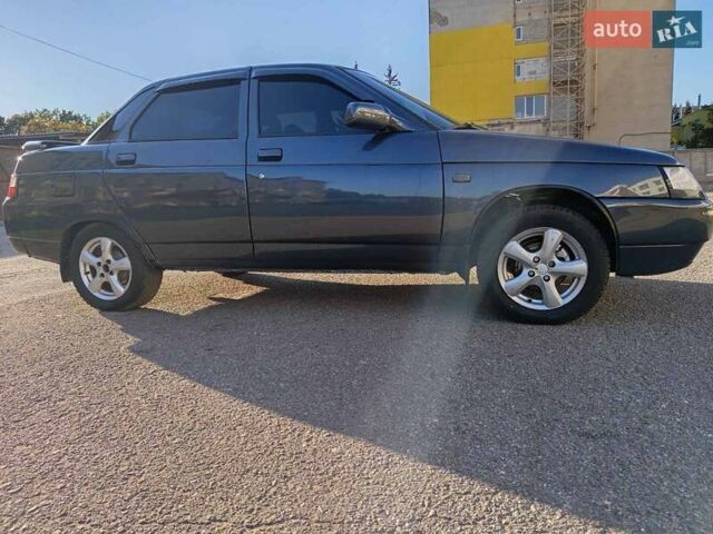 Серый ВАЗ 2110, объемом двигателя 1.5 л и пробегом 100 тыс. км за 2700 $, фото 1 на Automoto.ua