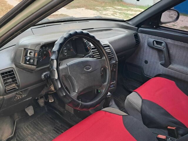 Серый ВАЗ 2110, объемом двигателя 1.5 л и пробегом 180 тыс. км за 1350 $, фото 7 на Automoto.ua