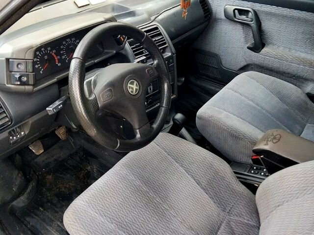 Серый ВАЗ 2110, объемом двигателя 1.5 л и пробегом 280 тыс. км за 1600 $, фото 1 на Automoto.ua