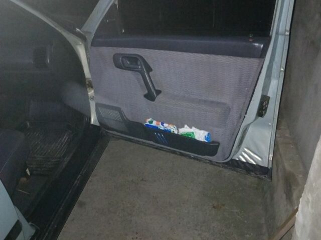 Сірий ВАЗ 2110, об'ємом двигуна 1.5 л та пробігом 265 тис. км за 1100 $, фото 9 на Automoto.ua