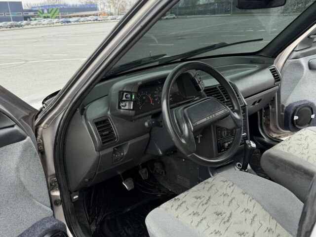 Серый ВАЗ 2110, объемом двигателя 1.5 л и пробегом 150 тыс. км за 1900 $, фото 7 на Automoto.ua