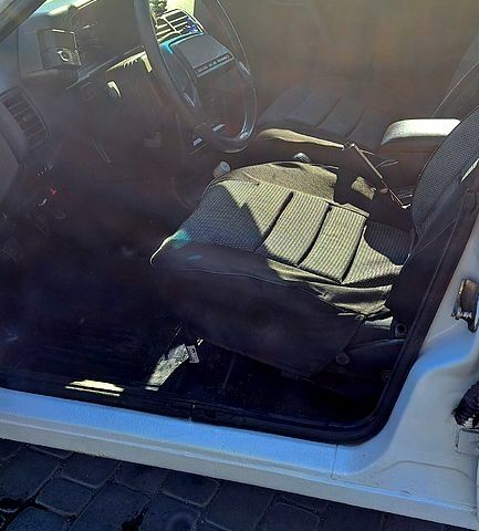 Серый ВАЗ 2110, объемом двигателя 1.5 л и пробегом 282 тыс. км за 1500 $, фото 3 на Automoto.ua