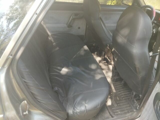 Серый ВАЗ 2110, объемом двигателя 1.5 л и пробегом 300 тыс. км за 2000 $, фото 3 на Automoto.ua