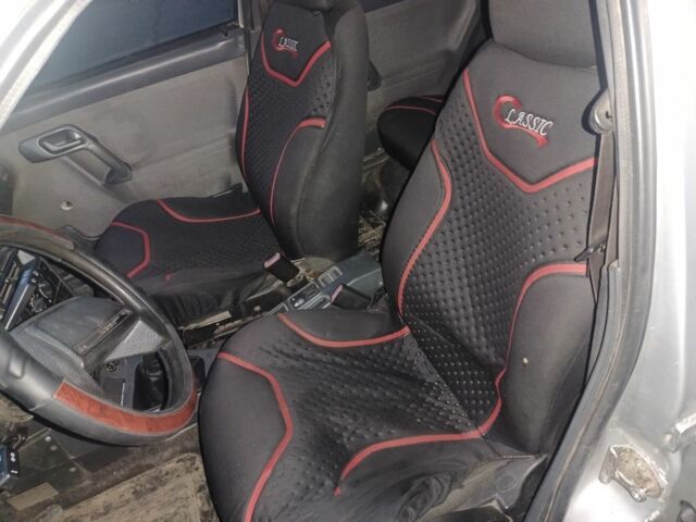 Сірий ВАЗ 2110, об'ємом двигуна 1.5 л та пробігом 40 тис. км за 1100 $, фото 6 на Automoto.ua