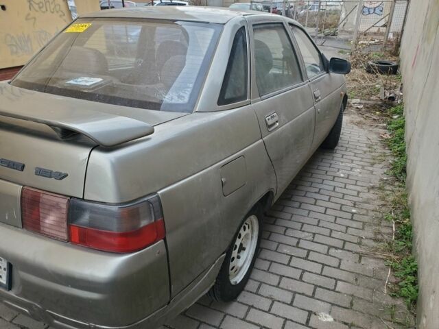 Серый ВАЗ 2110, объемом двигателя 1.5 л и пробегом 180 тыс. км за 1200 $, фото 4 на Automoto.ua