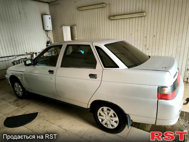 Серый ВАЗ 2110, объемом двигателя 1.5 л и пробегом 341 тыс. км за 1120 $, фото 4 на Automoto.ua