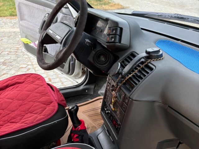 Сірий ВАЗ 2110, об'ємом двигуна 1.5 л та пробігом 263 тис. км за 1999 $, фото 17 на Automoto.ua
