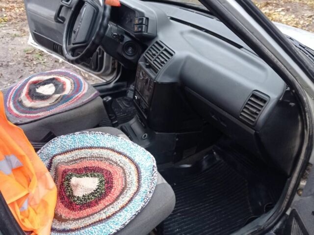 Серый ВАЗ 2110, объемом двигателя 1.5 л и пробегом 200 тыс. км за 1500 $, фото 6 на Automoto.ua