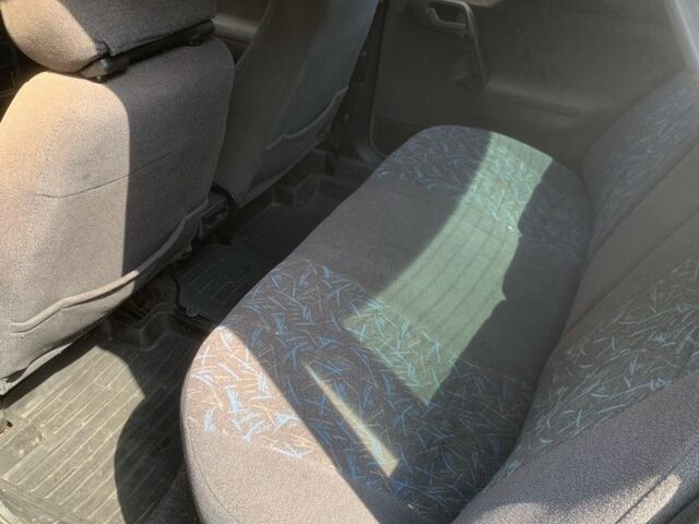 Серый ВАЗ 2110, объемом двигателя 1.5 л и пробегом 299 тыс. км за 1200 $, фото 5 на Automoto.ua