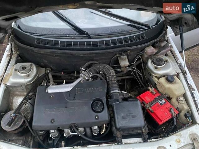 Серый ВАЗ 2110, объемом двигателя 1.5 л и пробегом 330 тыс. км за 1900 $, фото 4 на Automoto.ua