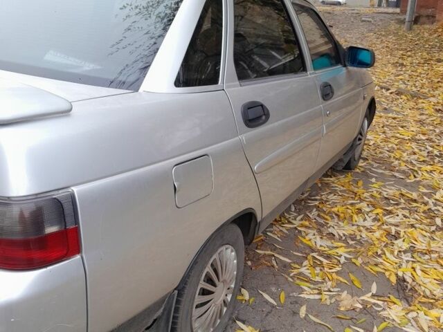 Серый ВАЗ 2110, объемом двигателя 1.5 л и пробегом 215 тыс. км за 1047 $, фото 2 на Automoto.ua