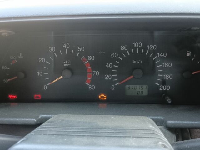 Серый ВАЗ 2110, объемом двигателя 1.5 л и пробегом 310 тыс. км за 1200 $, фото 6 на Automoto.ua