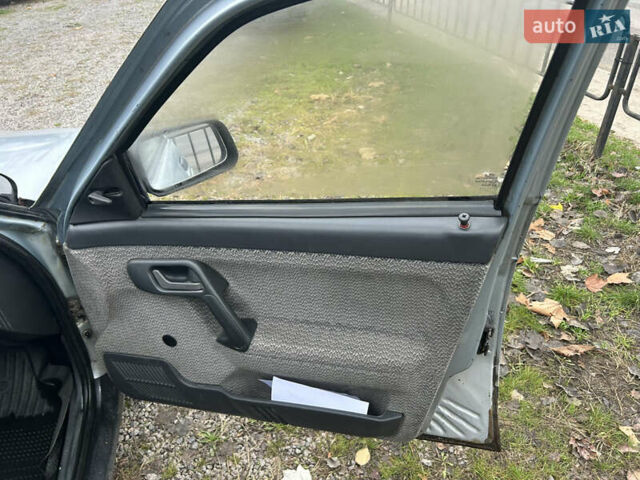 Сірий ВАЗ 2110, об'ємом двигуна 1.5 л та пробігом 270 тис. км за 1999 $, фото 16 на Automoto.ua