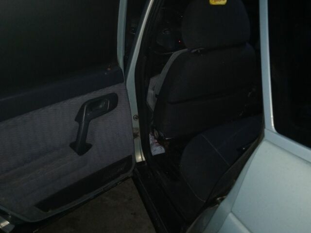 Сірий ВАЗ 2110, об'ємом двигуна 1.5 л та пробігом 265 тис. км за 1100 $, фото 12 на Automoto.ua