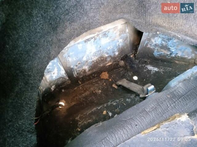 Серый ВАЗ 2110, объемом двигателя 1.5 л и пробегом 340 тыс. км за 2000 $, фото 23 на Automoto.ua