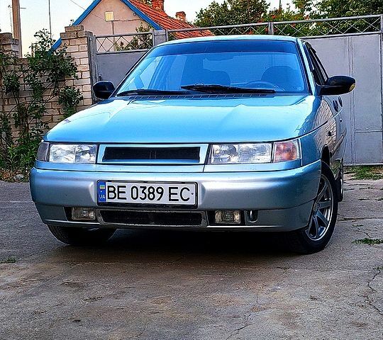 Серый ВАЗ 2110, объемом двигателя 1.5 л и пробегом 233 тыс. км за 1900 $, фото 2 на Automoto.ua