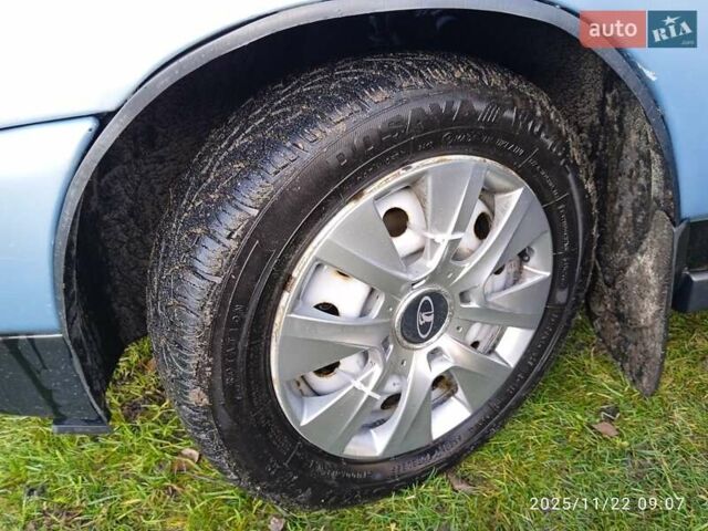 Серый ВАЗ 2110, объемом двигателя 1.5 л и пробегом 340 тыс. км за 2000 $, фото 8 на Automoto.ua