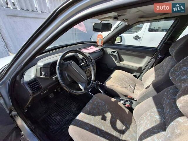 Серый ВАЗ 2110, объемом двигателя 1.5 л и пробегом 170 тыс. км за 1750 $, фото 5 на Automoto.ua